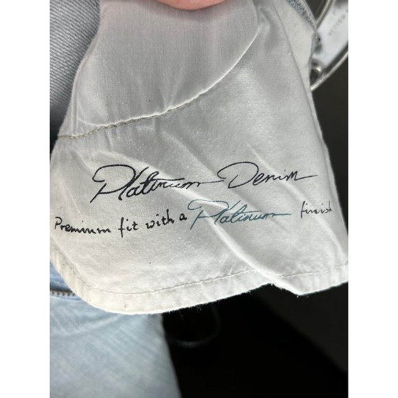 Chicos platinum women’s size 0/US4XS Short light blue jeans stretch pockets - Picture 13 of 13